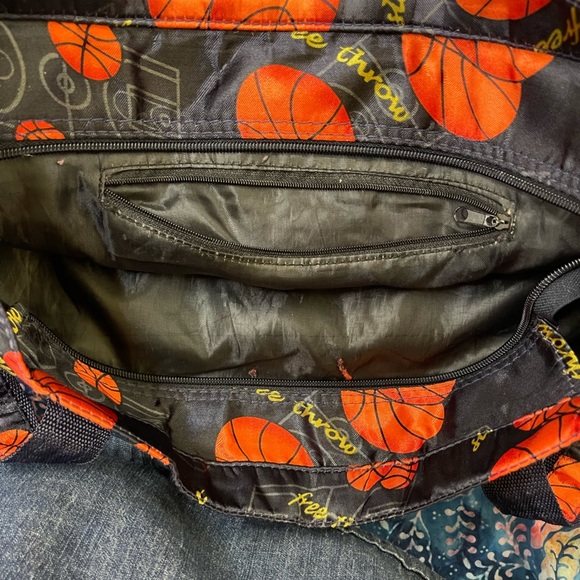 Large Satin Basketball shoulder bag - Picture 6 of 7